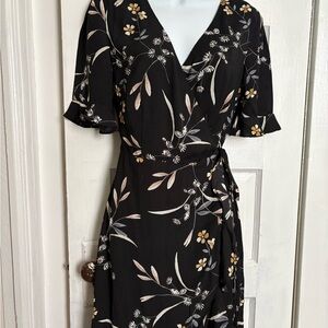 Black‎ Floral Wrap Dress Medium Yuni Apparel